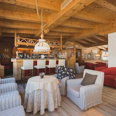B&B Garni Villa Campitello Campitello di Fassa Exteriör bild
