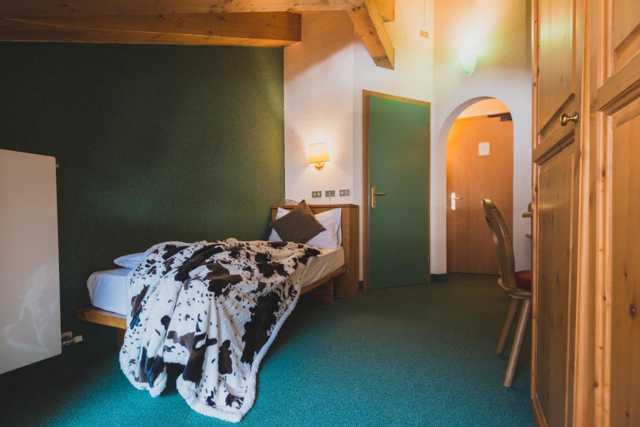 B&B Garni Villa Campitello Campitello di Fassa Exteriör bild