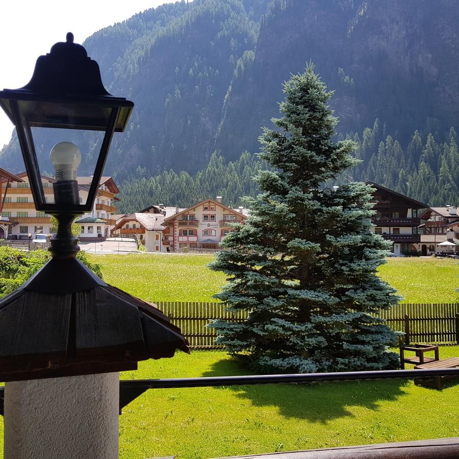 B&B Garni Villa Campitello Campitello di Fassa Exteriör bild